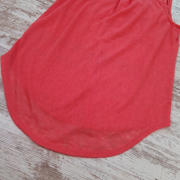 Eyeshadow Soft Sleeveless Collared Button Down Top - Picture 10 of 11